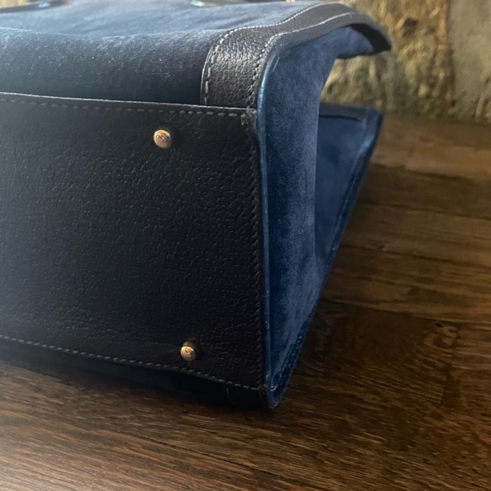 Gucci vintage Navy Suede Tote with Bamboo Handles - Picture 6 of 16